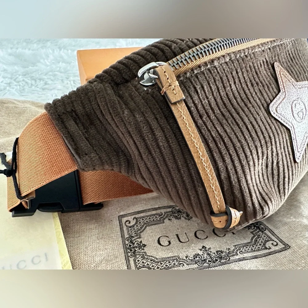 GUCCI Interlocking G Star Childrens Kids Crossbody Belt Bag Fanny Brown Corduroy